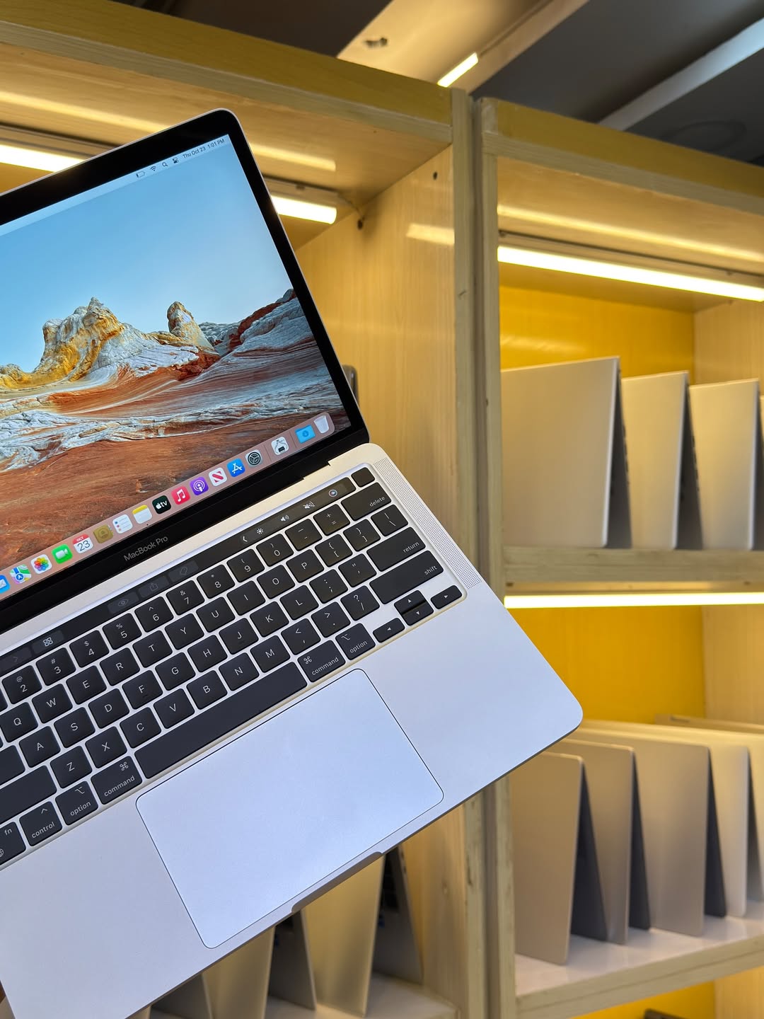 Apple MacBook Pro 2020 - M1 Chip – 8GB Ram - 256GB SSD - 13 Inch - Image 5