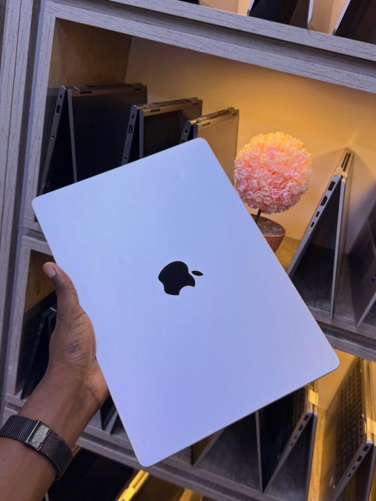 Apple MacBook Pro 2021 - M1 Chip – 16GB Ram - 1TB SSD - 14 inch