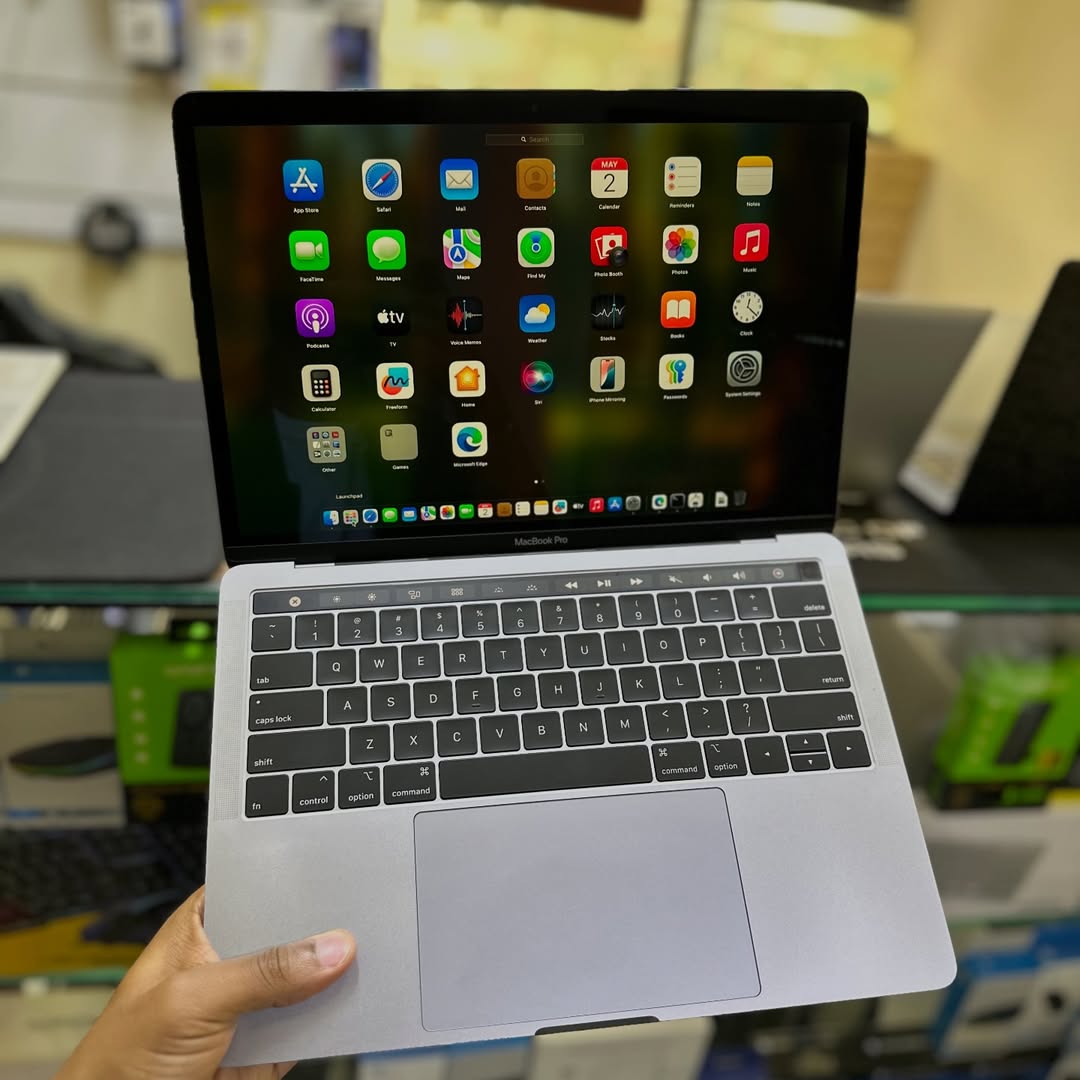 UK USED: Apple MacBook Pro 2019 - Core i5 – 8GB Ram - 256GB SSD - Touchbar - Image 4