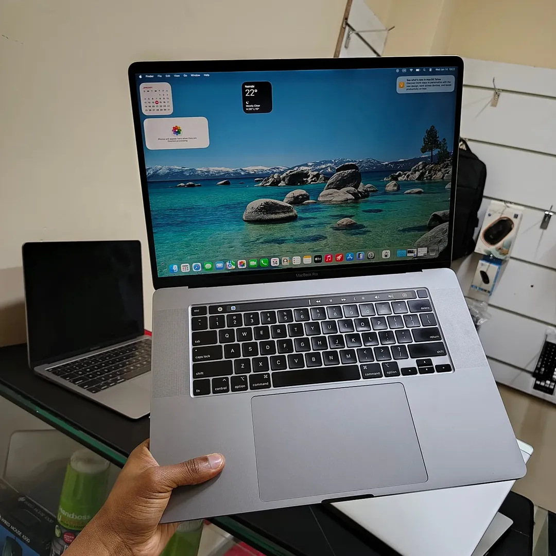 UK USED: Apple MacBook Pro 2019 - Core i9 – 16GB Ram - 512GB SSD - 4k Retinal Display - Image 3