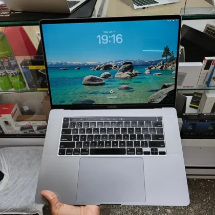 UK USED: Apple MacBook Pro 2019 – Core i9 – 16GB Ram – 512GB SSD – 4k Retinal Display