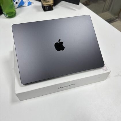 Apple MacBook Pro 2024 | M4 Pro | 24GB RAM | 512GB SSD | 14-Inch | UK Fairly Used