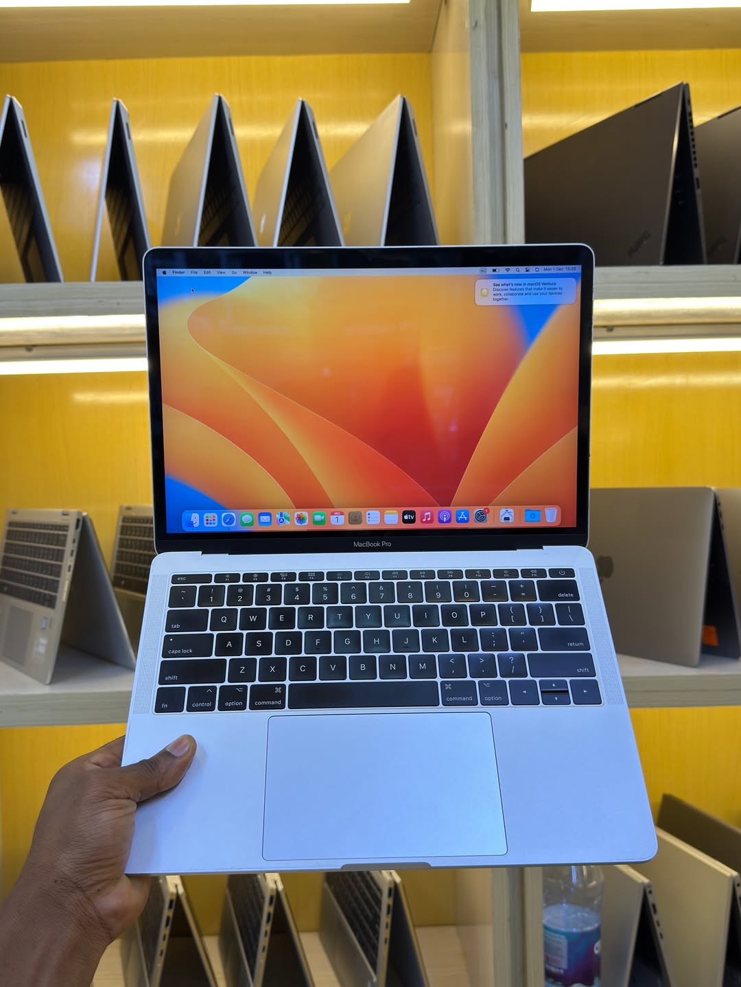 Apple MacBook Pro 2017 | Core i5 | 8GB RAM | 256GB SSD | 13-Inch | Non-Touch Bar | UK Fairly Used - Image 10