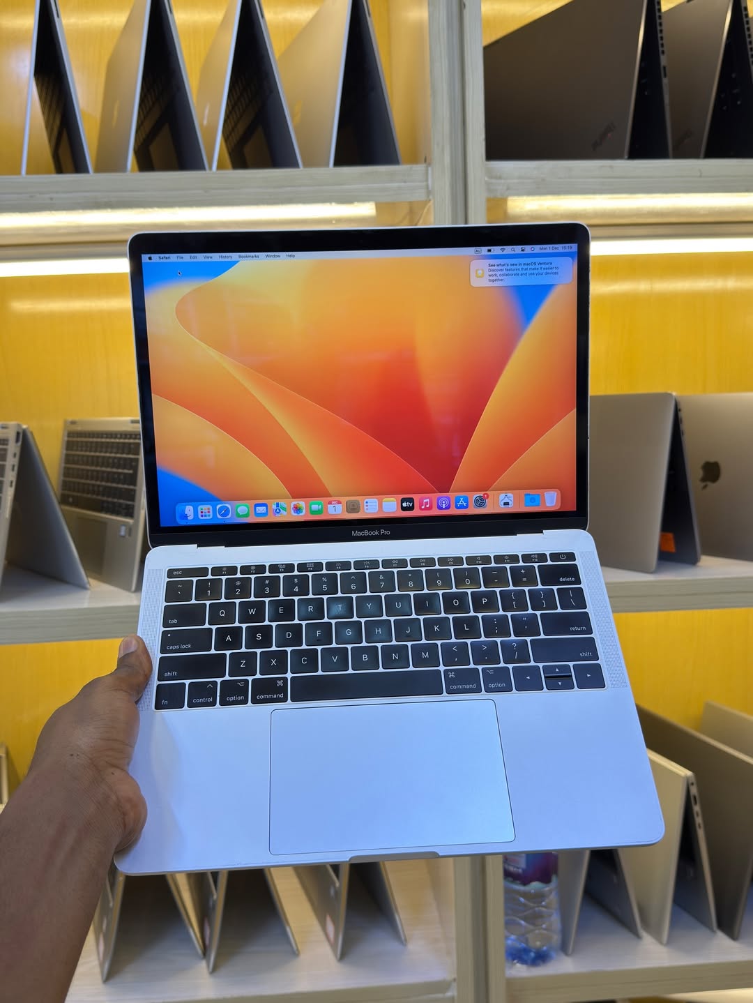 Apple MacBook Pro 2017 | Core i5 | 8GB RAM | 256GB SSD | 13-Inch | Non-Touch Bar | UK Fairly Used - Image 9